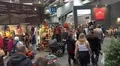 4k Ambiente interior family trade fair pan view 4k or 4k+ Resolution