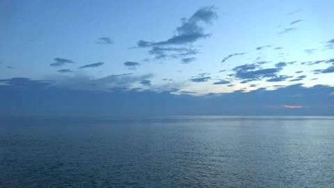 4K ASMR Deep Blue Grey Clouds over Steel Blue Ocean 動画素材 339302535