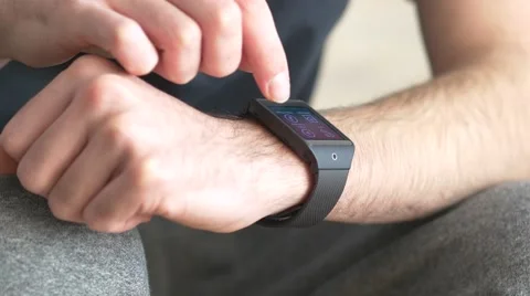 4K Athletic Man Smartwatch 스톡 동영상 49970886