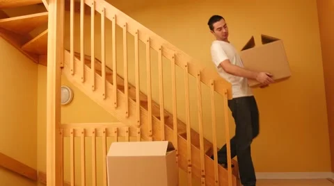 4K Back Pain Due To Moving Boxes 스톡 동영상 68491950