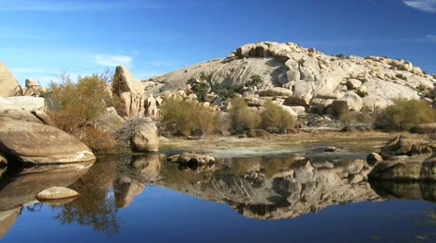4K Barker Dam in Joshua Tree 스톡 동영상 33844142