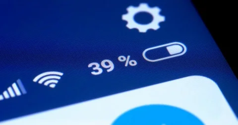 4K - Battery level indicator. Quick discharge of a smartphone Video stock 100885269