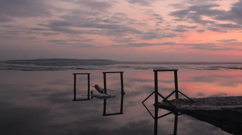 4k Beautiful abstract Time-lapse after sunset on the river bank. Spring 스톡 동영상 62494433