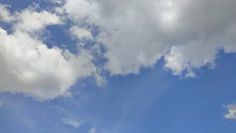 4K - Beautiful timelapse of two levels of clouds Video stock 272457763
