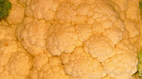 4k – Big fresh cauliflower Stock Footage 55565703