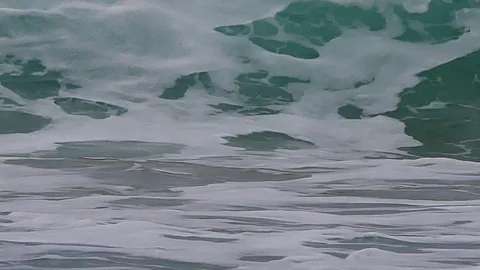 4K Big waves in the sea in the typhoon season at Andaman Sea or Pacific Ocean Vídeos de archivo 79516680