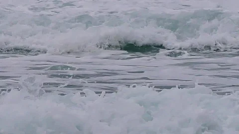 4K Big waves in the sea in the typhoon season at Andaman Sea or Pacific Ocean Vídeos de archivo 79516751