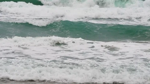 4K Big waves in the sea in the typhoon season at Andaman Sea or Pacific Ocean Stockbeeldmateriaal 79517200