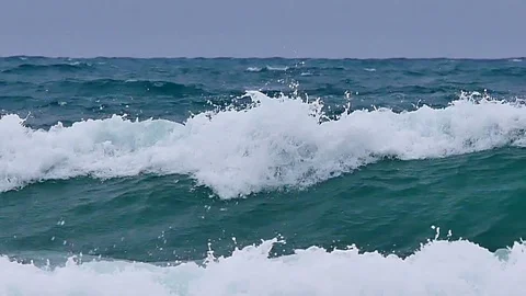 4K Big waves in the sea in the typhoon season at Andaman Sea or Pacific Ocean Stockbeeldmateriaal 79517244