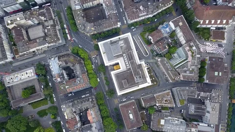4K Bird view of apartment blocks and streets in downtown of Luzern, Switzerland Vídeos de archivo 113594746