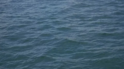 4K Blue water waves surface, beautiful background with copy space. 库存影片 247528390