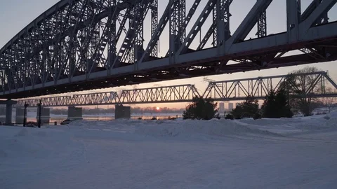 4K Bridge Evening 스톡 동영상 75682824