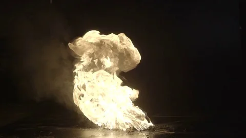 4K burning cotton / real time / big fire / night,VFX Fire Element burning cotton 動画素材 71568734