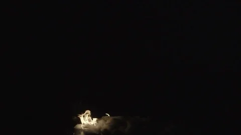 4K burning cotton / real time / flame / night , VFX Fire Element burning cotton 動画素材 71569393