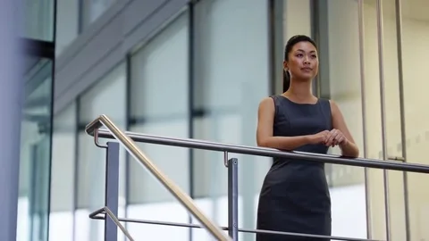 4K Business women meet & shake hands in modern office Stock Footage