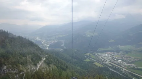 4K Cable Car Ride Down Eisriesenwelt Timelapse Vídeo Stock 101092673