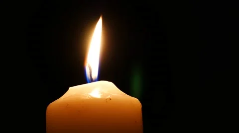 4K of candle light in night time 動画素材 68089309