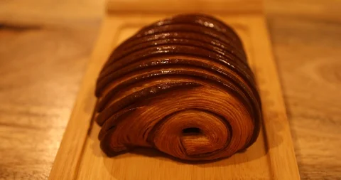 4K-Chocolate-croissant Stock Footage 116892309