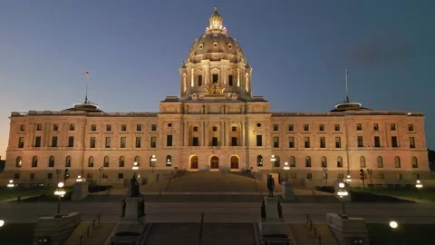 4K Cinematic Forward Drone Shot Tilting Up At Saint Paul Capitol At Dusk Stock Footage 223499870