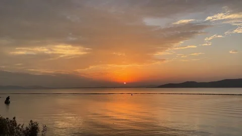 4K Cinematic Sunset Process Sun Sinking Below Horizon Taihu Lake Wuxi Video stock 330457399