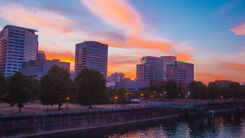 4K Cinematic urban time lapse in motion Portland, Oregon at beautiful sunset Stock Footage 92829138