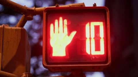 4K City traffic light countdown closeup Видео 265272129