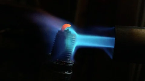 4K Close-up. Calcination of the spark plug. Video stock 102247821