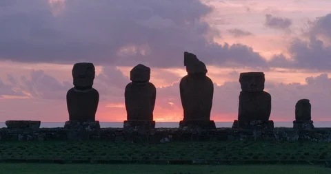 4K Close shot of Moai statues at sunset, Easter Island Stock-Footage 96537360