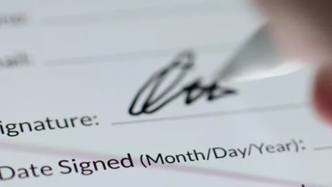 4K close-up of a touchscreen pen crafting a flowing digital signature starting w Stock Footage 342778029