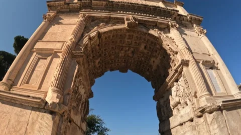 4k Close up view of Arch of Titus to the colosseum, enterance to the forum Video stock 236325681