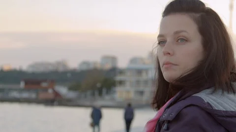 4K Closeup of Young Woman's Face, Thoughtful view, She Looks far away. Stock-Footage 100303854