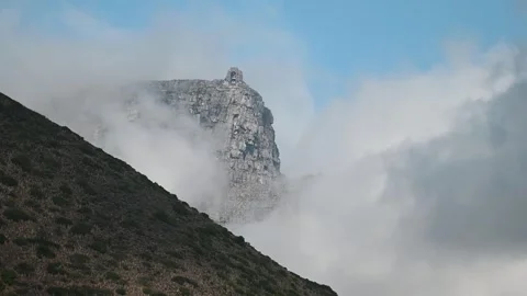 4K Clouds Rolling Over Table Mountain, Cape Town, South Africa Stock Footage 337439025