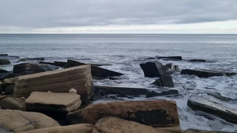 4K Cloudy Seashore with Calm Waves — Dramatic Weather Scene Stock Footage 318869538