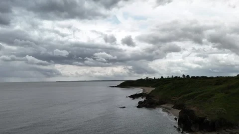 4K Coastal Sea View with Cloudy Sky Stock-Footage 333411966