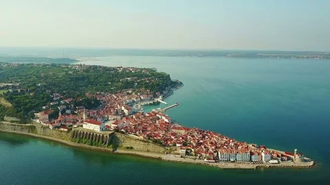 4K Compilation Video. Flight over old city Piran in the morning, aerial view. 動画素材 85321042