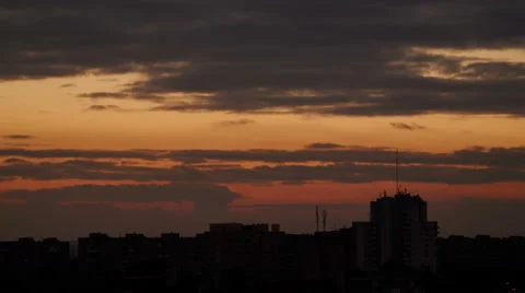4K. Dark clouds on sunset. Time-lapse. 스톡 동영상 61090889