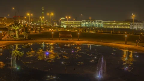 "4K Doha, Qatar, time lapse of government office with fountain in foreground" Video stock 100845971