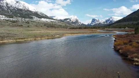 4K Dolly Left Across the Upper Green River with View of Wind River Range Stock Footage 196732901