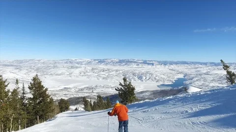 4K DOWNHILL SKIING 2 스톡 동영상 105838827