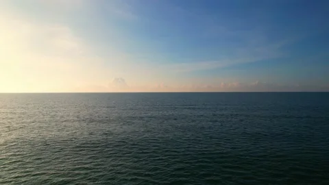 4K drone aerial view of beautiful ocean waves, fly over the sea Stock Footage 186563564