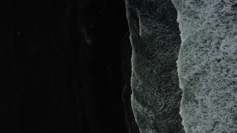 4k-drone-black sand beach waves overhead static 動画素材 149055972