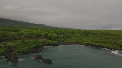4k Drone of Black Sand Beach in Maui, Hawaii 2 Video stock 240498372