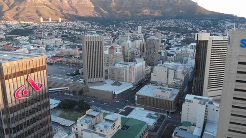 4k drone. Cape Town CBD buildings at sunset Видео 93122016