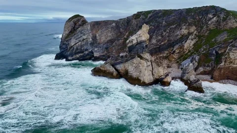 4K Drone: Capo da Roca and Praia da Ursa Bear Rock &amp; Waves, Portugal Coast 動画素材 320620370