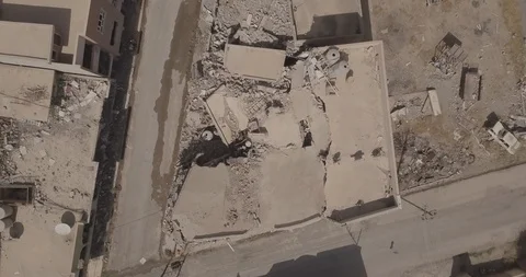 4k / Drone / Decending on destruction Stock Footage 88913608