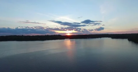 4k Drone Lake Sunset 库存影片 74039669