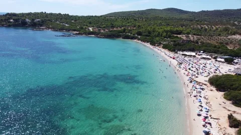 4K drone over crystal blue water, in Alghero Sardinia Stockbeeldmateriaal 323265913