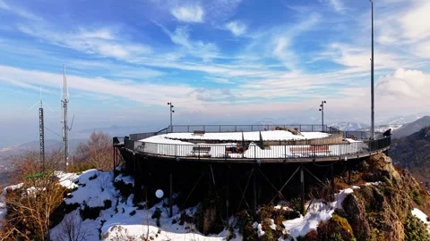 4K Drone Passing Close to Snowy Terrace with Epic Mountain View Stock-Footage 334922005