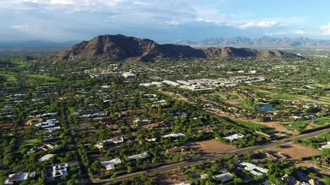 4K drone push-in video clip over the luscious Paradise valley. Stock Footage 160805913