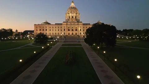 4K Drone Shot Flying Over Path Towards Saint Paul Capitol Building At Dusk Stock Footage 223499831
